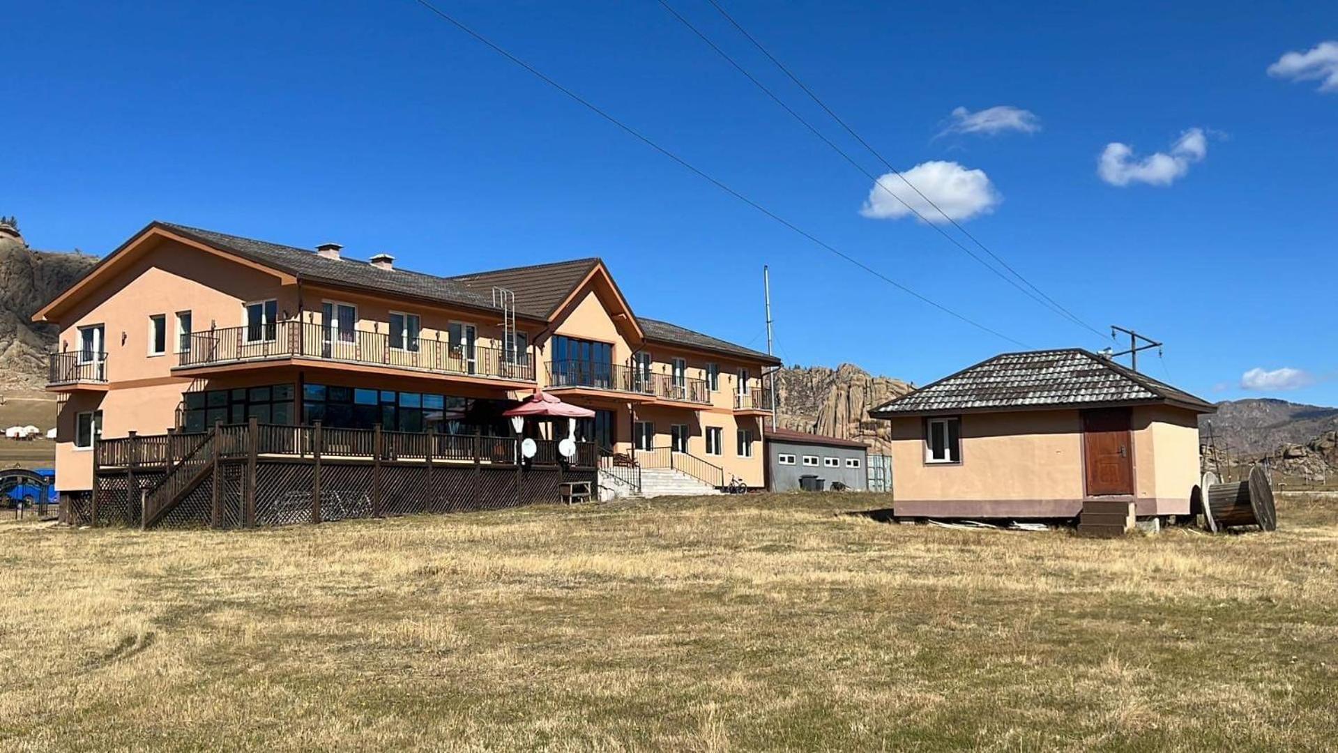 Takhi Resort Terelj Yoliin Hural Exterior foto